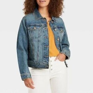 Universal Thread Jean Jacket Medium Wash Distressed Button Front Size Medium